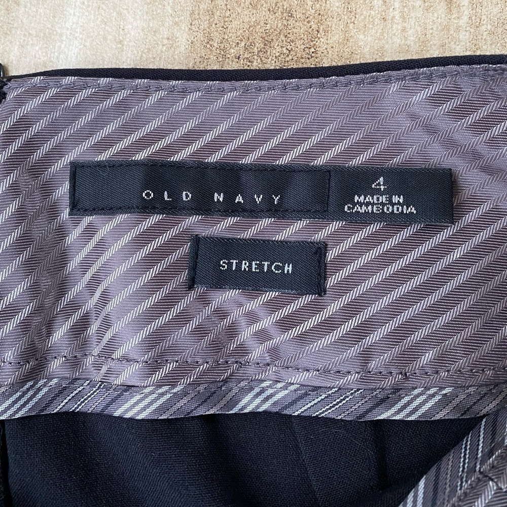 Old Navy Black Pencil Skirt NWT - Picture 7 of 9